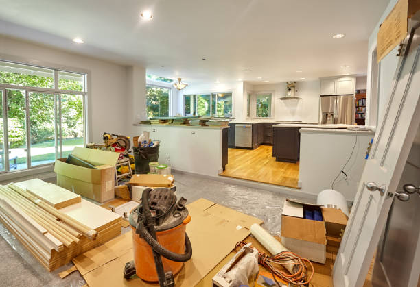 Professional Backsplash Installation technician working in Largo, FL